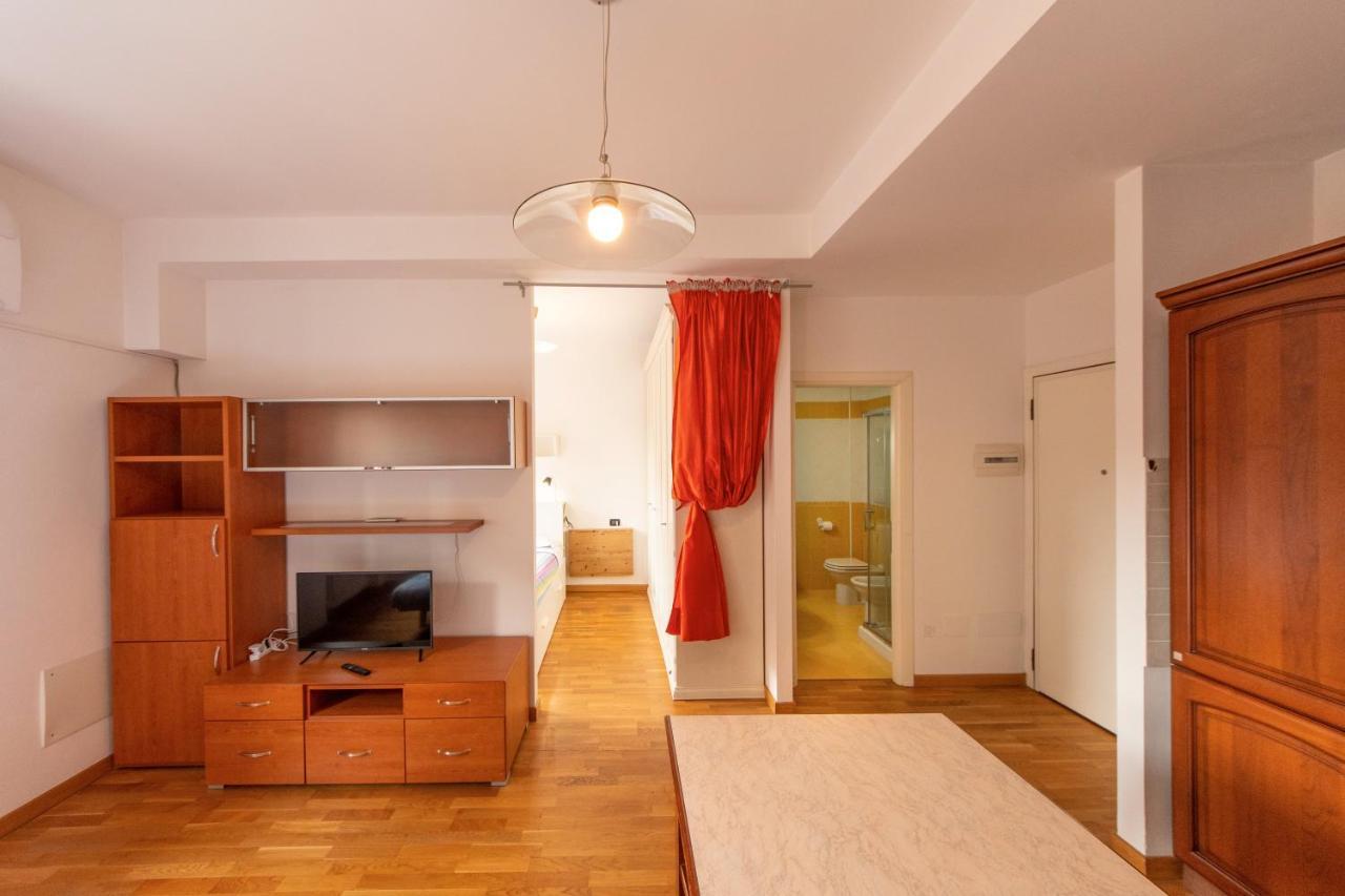 Ferienwohnung Housmart Milazzo 5 Bologna Exterior foto